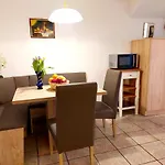 Gospodarstwo agroturystyczne Gaestehaus Schmuckenhof *