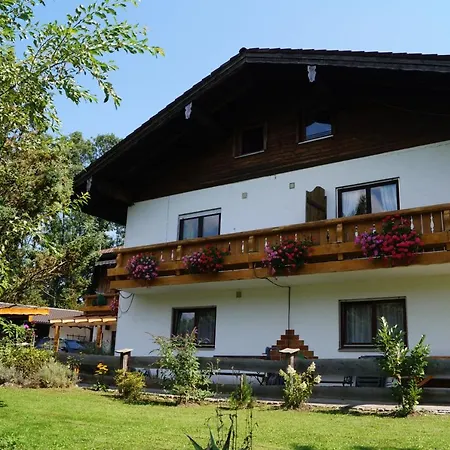 Κατάλυμα σε φάρμα Gaestehaus Schmuckenhof