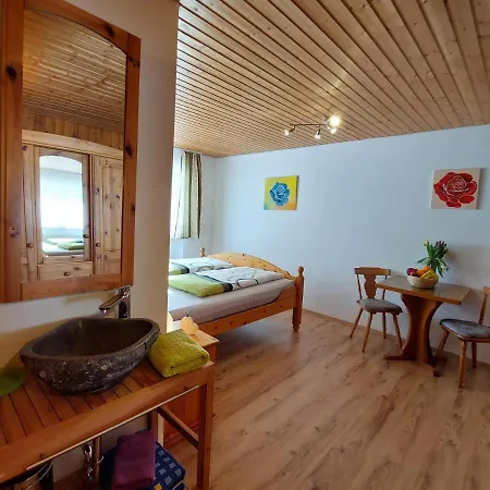 Farm stay Gaestehaus Schmuckenhof Marktschellenberg