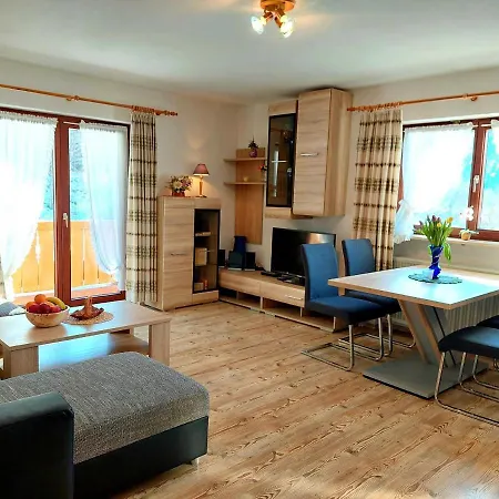 Gaestehaus Schmuckenhof Farm stay Marktschellenberg