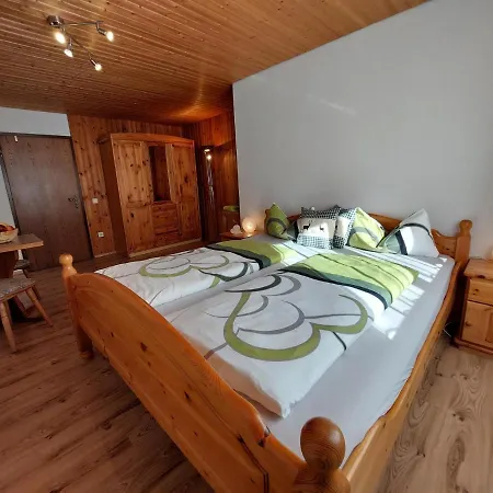 Farm stay Gaestehaus Schmuckenhof