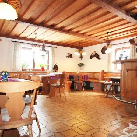 Gaestehaus Schmuckenhof * Marktschellenberg