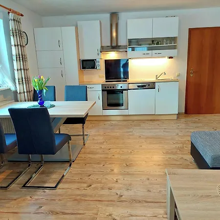 Gospodarstwo agroturystyczne Gaestehaus Schmuckenhof *